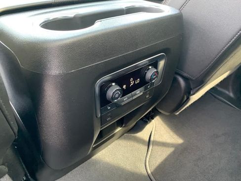 Used 2025 Chevrolet Tahoe High Country AWD/4WD image 26