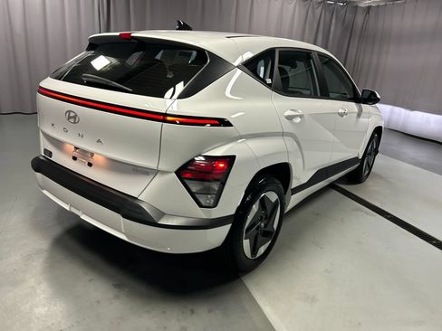 Used 2024 Hyundai Kona SE FWD image 7