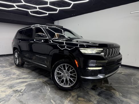 Used 2022 Jeep Grand Cherokee L Summit w/ Luxury Tech Group V image 6