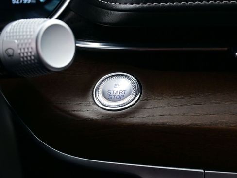 Certified 2023 Genesis G80 image 21