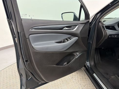 Used 2019 Buick Enclave Essence FWD image 23