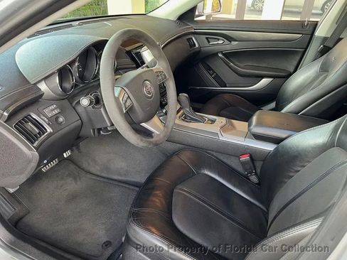 Used 2011 Cadillac CTS Performance w/ CTS Appearance Package image 9