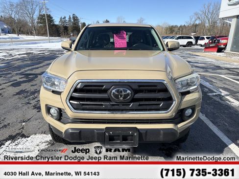 Used 2018 Toyota Tacoma SR5 w/ Four Season Floor Mat Package image 3