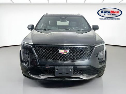 Used 2024 Cadillac XT4 Sport w/ Technology Package AWD/4WD image 2