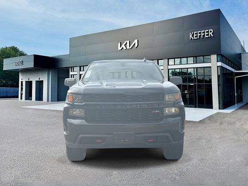 Used 2021 Chevrolet Silverado 1500 Custom Trail Boss w/ Midnight Edition AWD/4WD image 3
