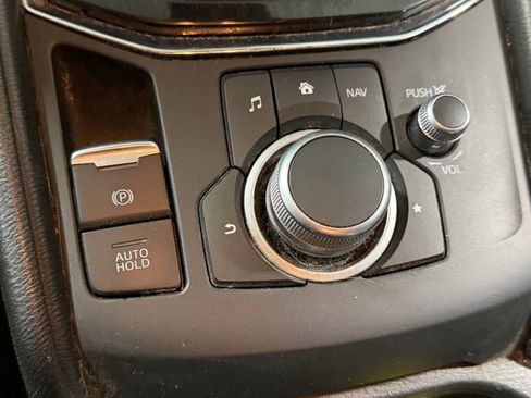 Used 2019 MAZDA CX-5 Touring image 11