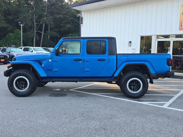 Used 2020 Jeep Gladiator Sport w/ Quick Order Package 24S AWD/4WD image 2