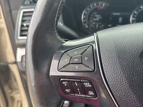 Used 2018 Ford Explorer Platinum AWD/4WD image 20