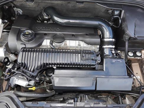 Used 2016 Volvo V60 T5 Cross Country Platinum image 30