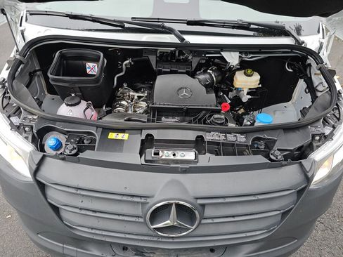 New 2025 Mercedes-Benz Sprinter 2500 image 10