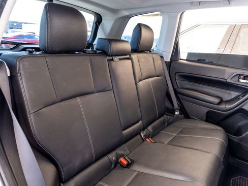 Used 2018 Subaru Forester 2.5i Touring w/ Popular Package #3B image 24