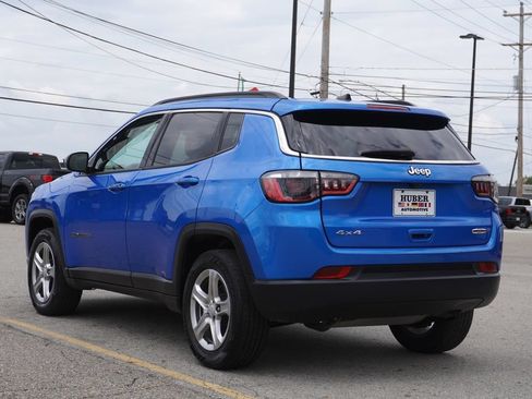 Used 2024 Jeep Compass Latitude AWD/4WD image 5