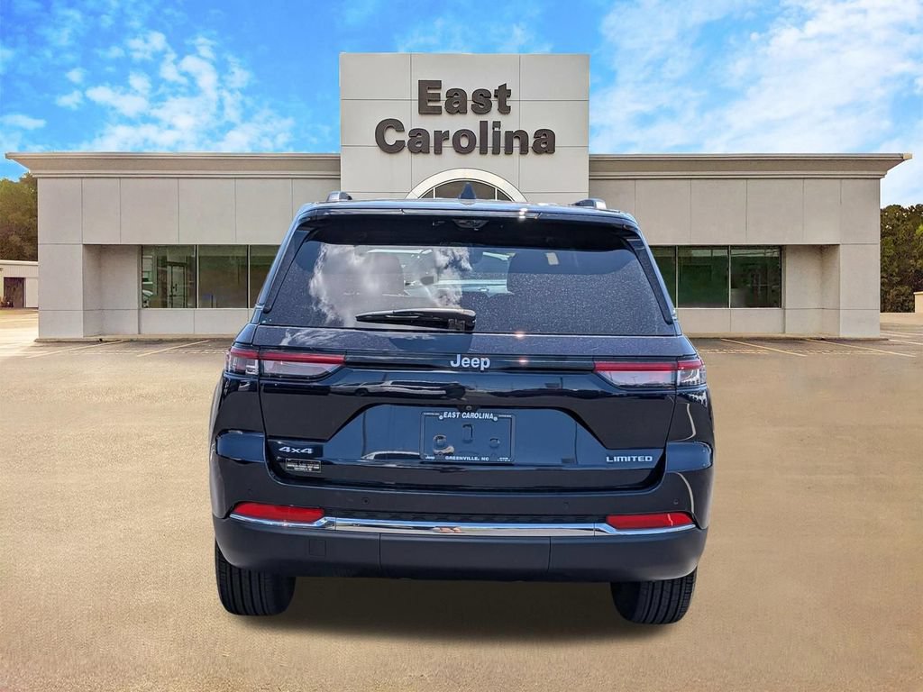 Certified 2024 Jeep Grand Cherokee Limited w/ Luxury Tech Group II AWD/4WD image 4