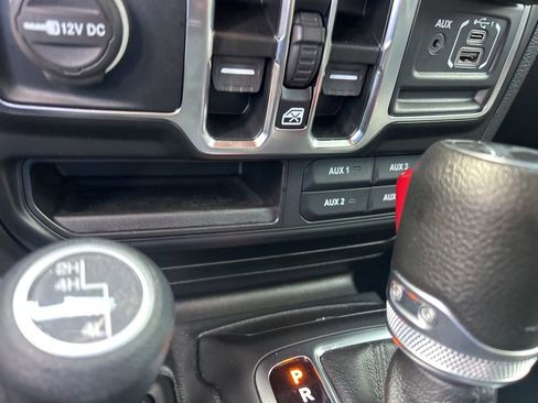 Used 2022 Jeep Wrangler Unlimited Sport image 41