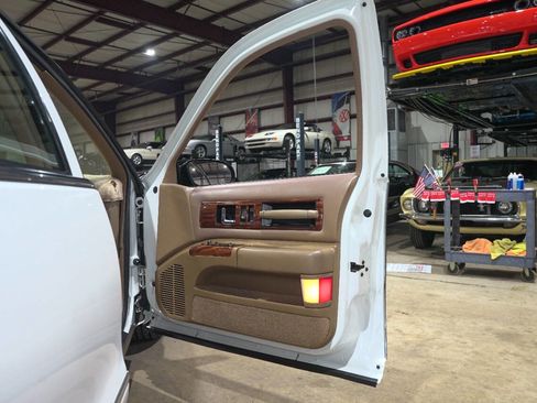 Used 1996 Chevrolet Impala SS image 36