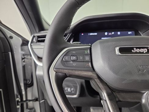 New 2026 Jeep Grand Cherokee Limited w/ Limited Altitude Package image 17