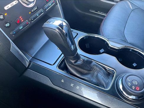 Used 2017 Ford Explorer Sport image 17