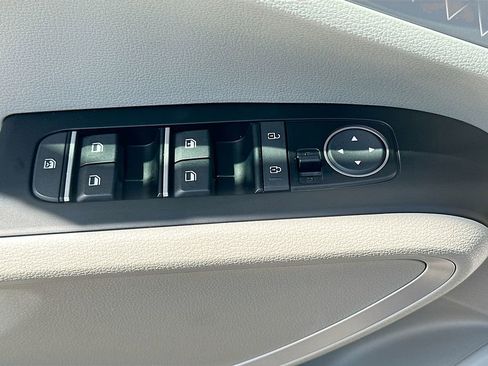 Certified 2021 Kia Soul LX FWD image 17