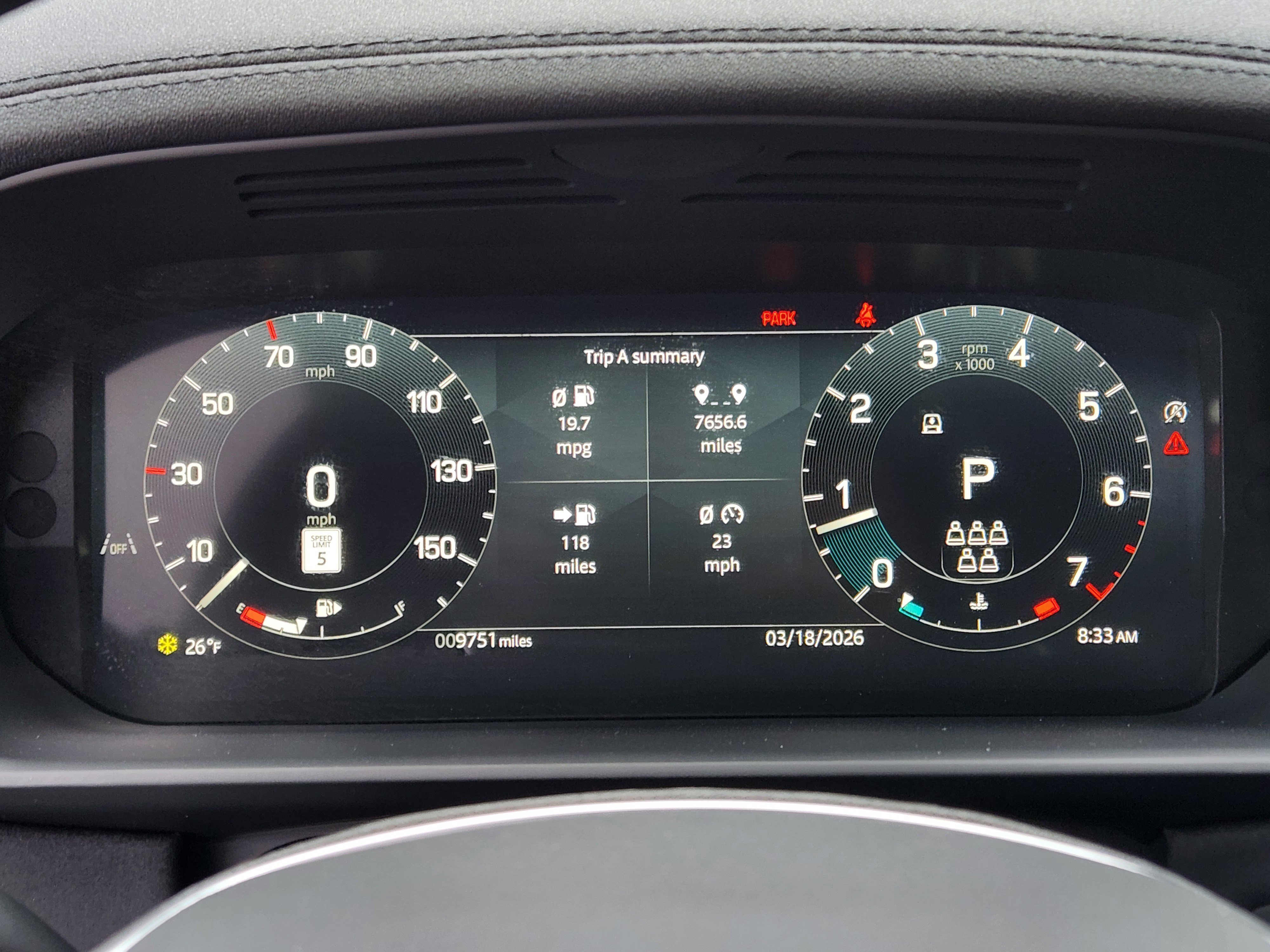 Certified 2025 Land Rover Discovery S AWD/4WD image 19