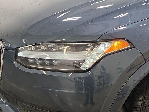 Used 2020 Volvo XC90 T5 Momentum w/ Protection Package Premier image 31