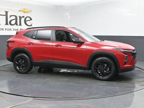 New 2026 Chevrolet Trax LT w/ Driver Confidence Package FWD image 27
