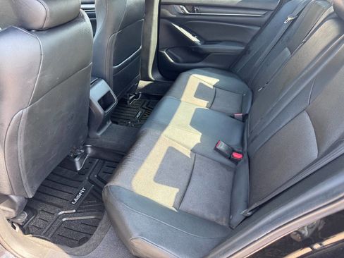Used 2019 Honda Accord Sport image 11