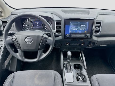 Used 2023 Nissan Frontier SV RWD image 13