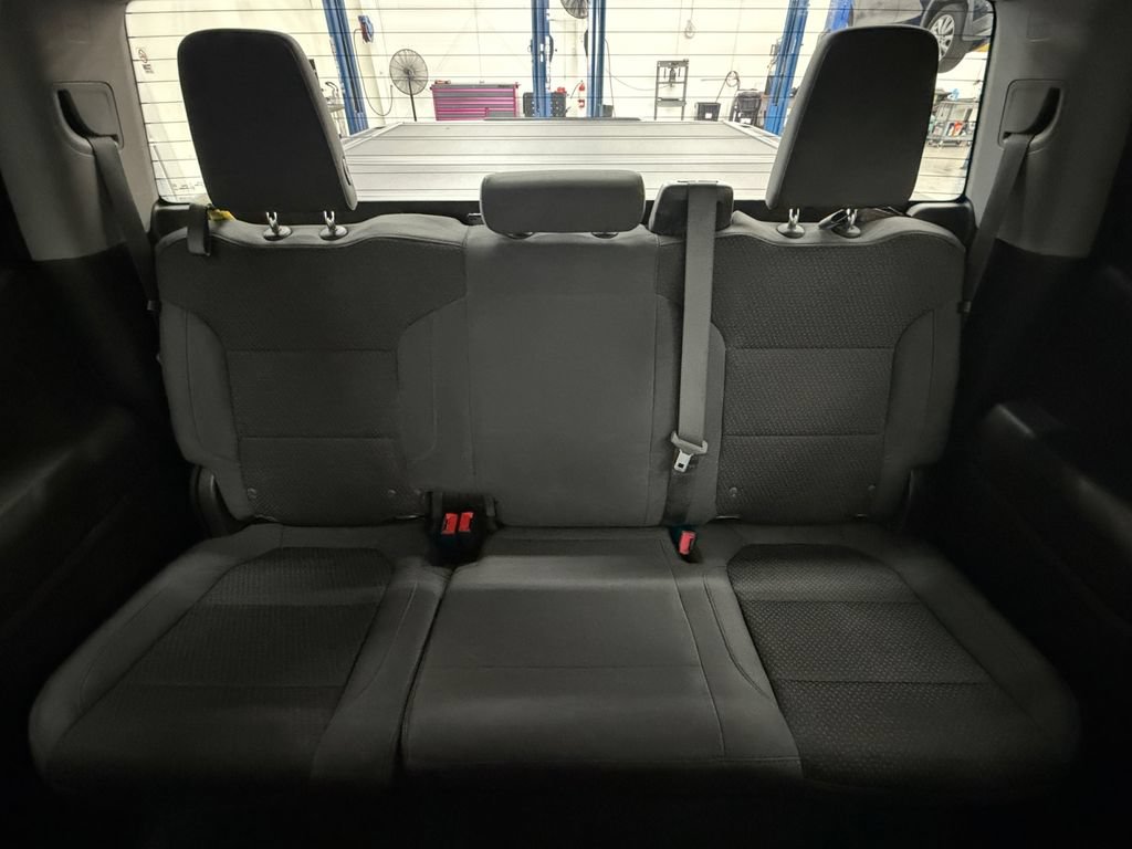 Used 2019 Chevrolet Silverado 1500 Custom w/ Custom Convenience Package RWD image 34