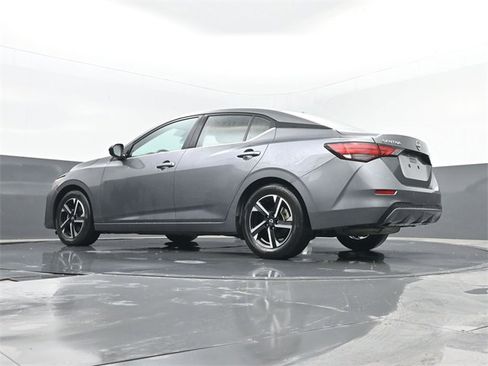 Used 2024 Nissan Sentra SV image 22
