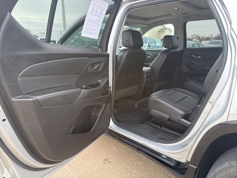 Used 2019 Chevrolet Traverse Premier w/ Redline Edition image 40