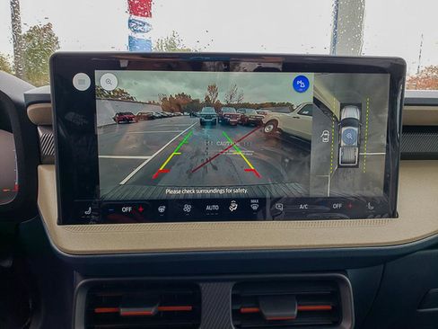 New 2025 Ford Maverick Lariat image 10