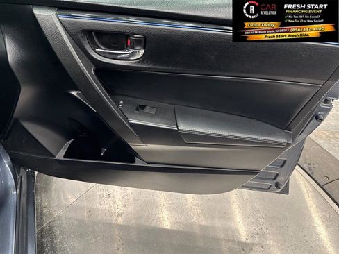 Used 2018 Toyota Corolla SE image 43