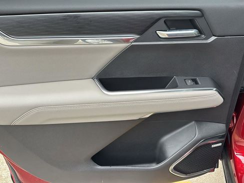 New 2025 GMC Acadia Elevation w/ Elevation Premium Package image 16