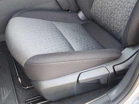 New 2026 Nissan Sentra SV w/ SV Convenience Package FWD image 17