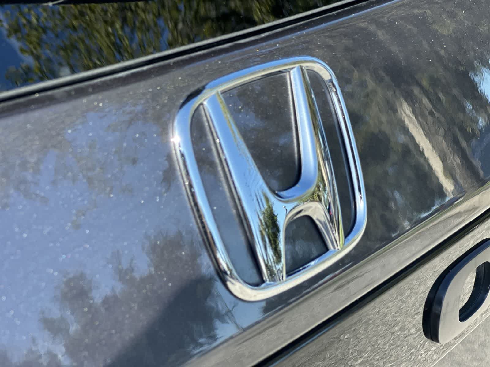 Used 2023 Honda Pilot Touring image 10