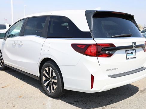 New 2026 Honda Odyssey EX-L image 4
