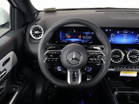 New 2026 Mercedes-Benz GLA 35 AMG 4MATIC image 3