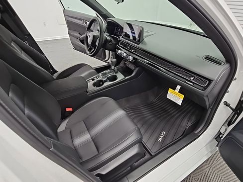 New 2026 Honda Civic Sport image 32