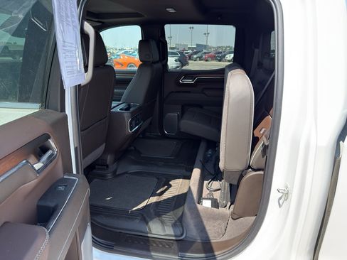 Used 2024 GMC Sierra 1500 Denali AWD/4WD image 16