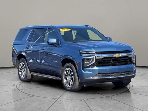Used 2025 Chevrolet Tahoe LS AWD/4WD image 8