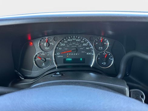 Used 2024 Chevrolet Express 3500 LT w/ LT Preferred Equipment Group RWD image 21