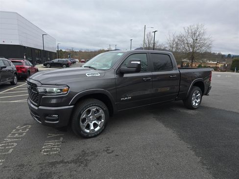 New 2025 RAM 1500 Big Horn image 8