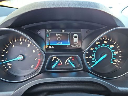 Used 2015 Ford Escape SE w/ Equipment Group 201A image 32