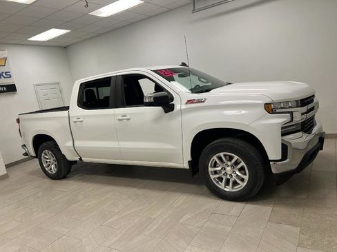 Used 2020 Chevrolet Silverado 1500 LT w/ All-Star Edition image 15