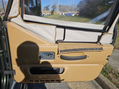 Used 1997 Jeep Wrangler SE image 14