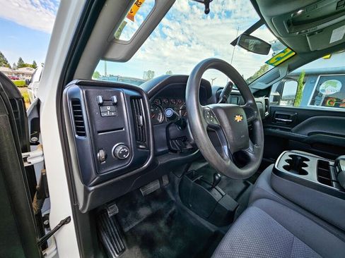 Used 2015 Chevrolet Silverado 2500 W/T AWD/4WD image 17