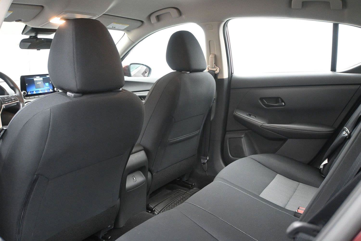 Used 2024 Nissan Sentra SV FWD image 10