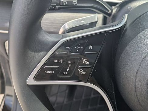 Used 2025 Mercedes-Benz GLE 350 4MATIC image 17