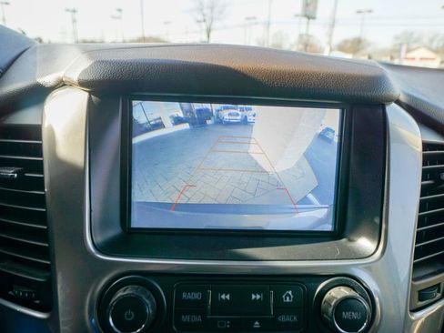 Used 2018 Chevrolet Tahoe LT w/ LT Signature Package image 30