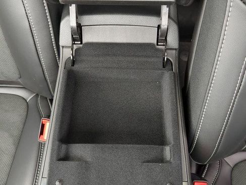 New 2025 Jeep Grand Cherokee L Laredo w/ Luxury Tech Group I image 2